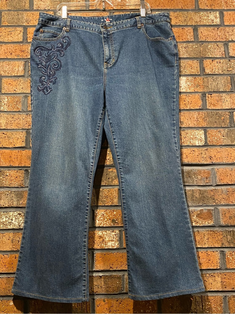 STYLE & CO. CLASSIC BLUE JEAN with BEAUTIFUL BEADED APPLIQUÉ - Picture 4 of 16